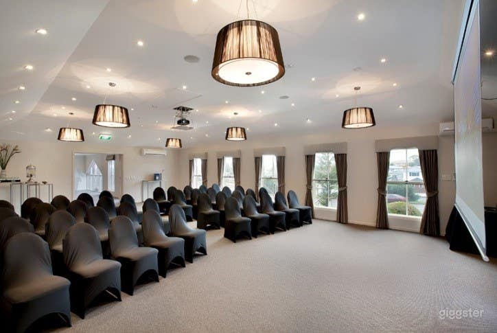 The Royal Grenadier Room Photo 1