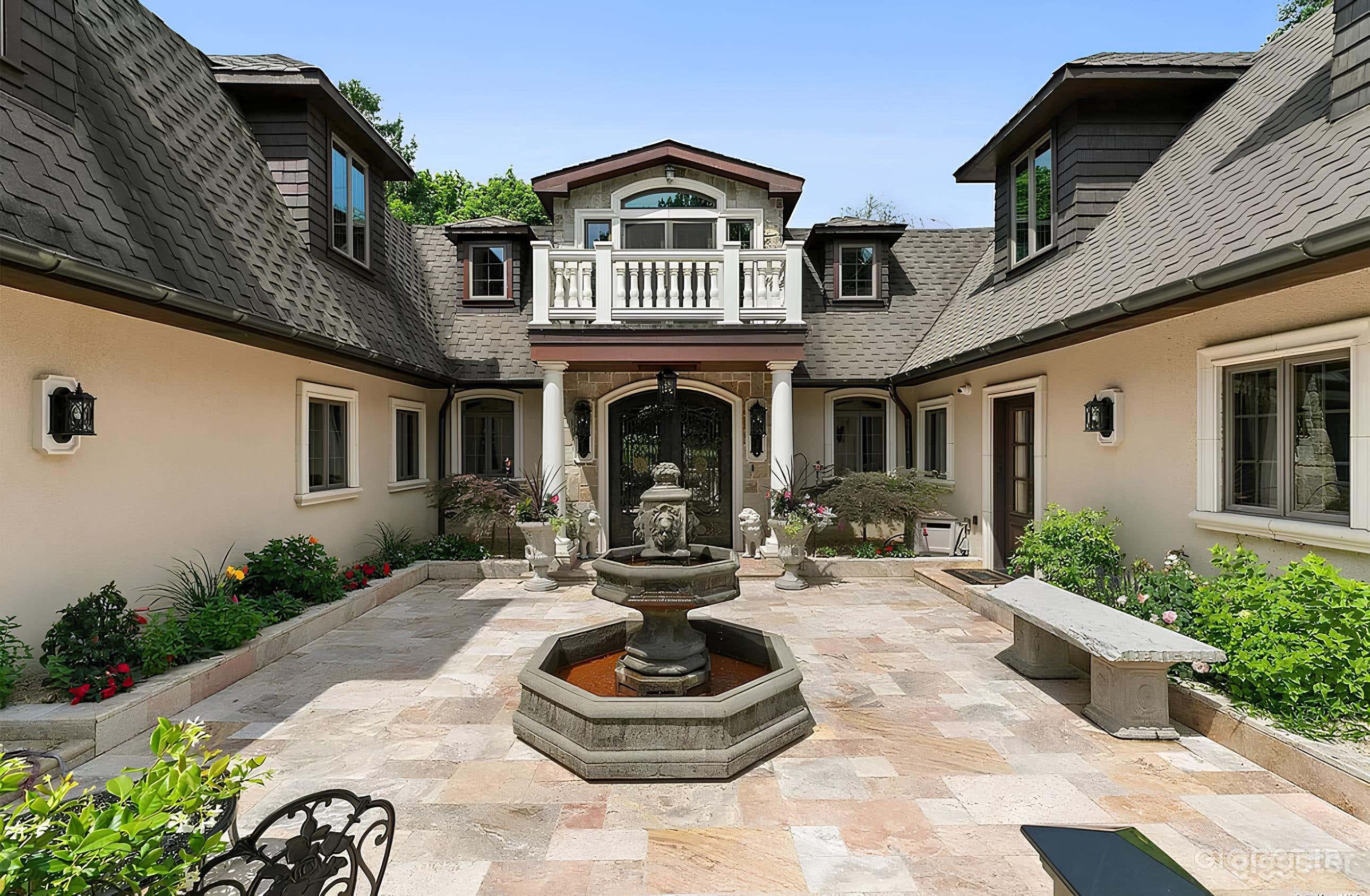 courtyeard with fountain