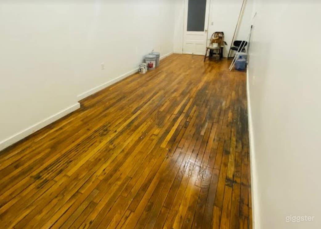 Small Vacant Room for Events in Des Moines Photo 4