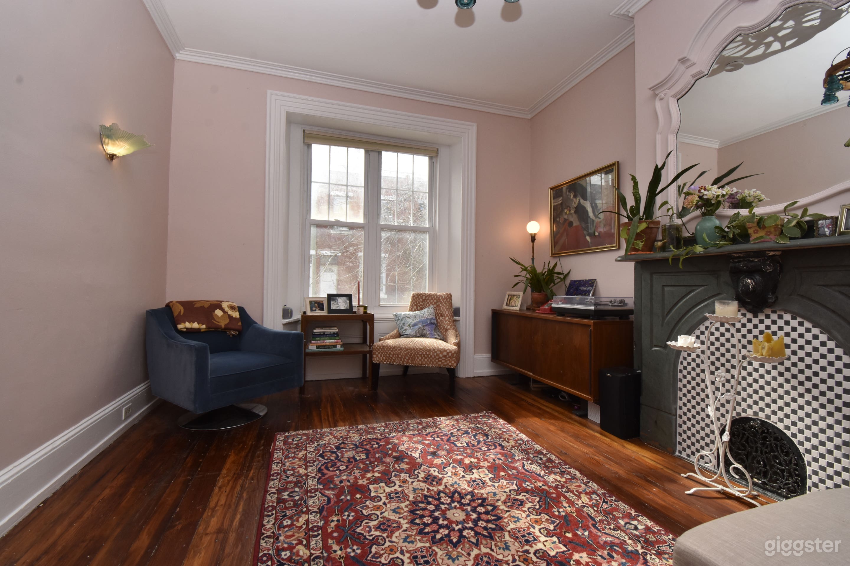 Whimsically Charming Artist House Photo 3