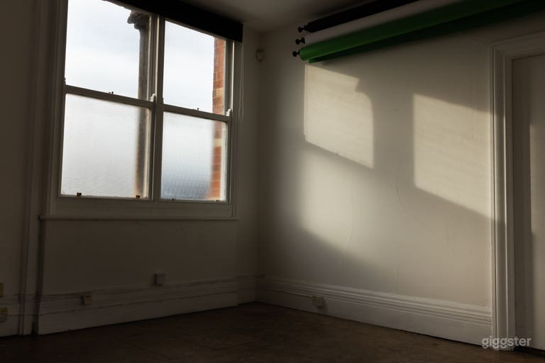  Bright Photo and Video Studio in Birmingham 