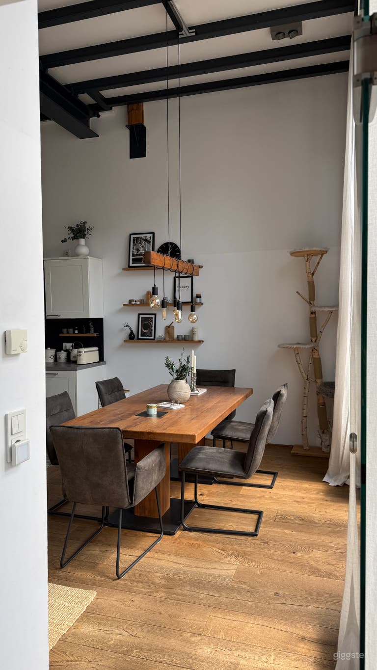  Moderne Loft Wohnung auf Vierkanthof 