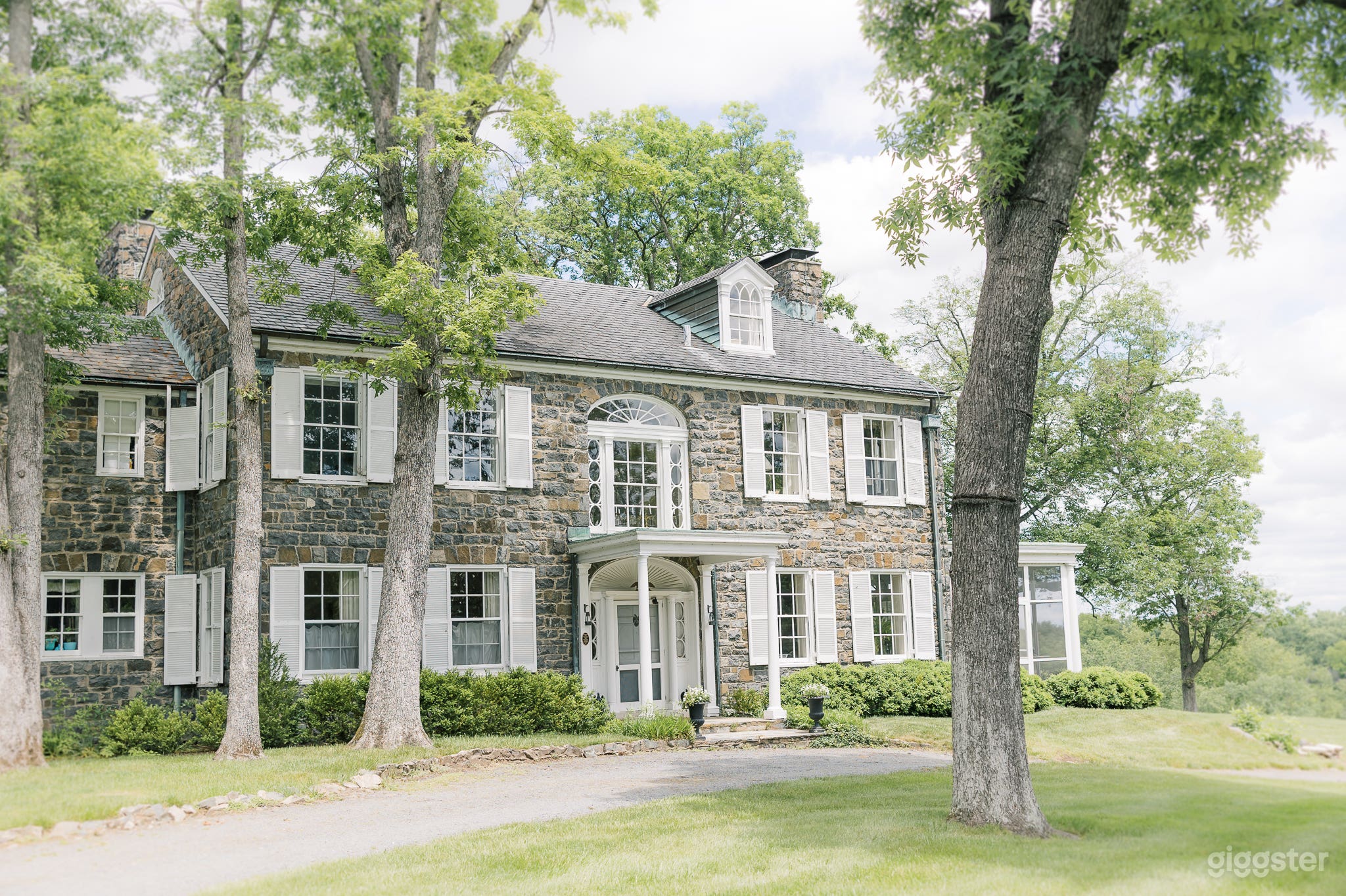 Waterfront Estate on Potomac River - Barn, Pool, Gardens Photo 1