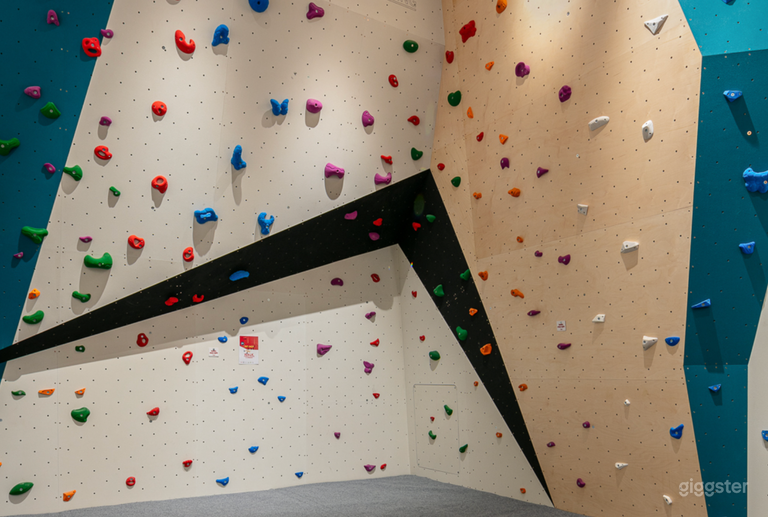  Gym with Modern Equipments 