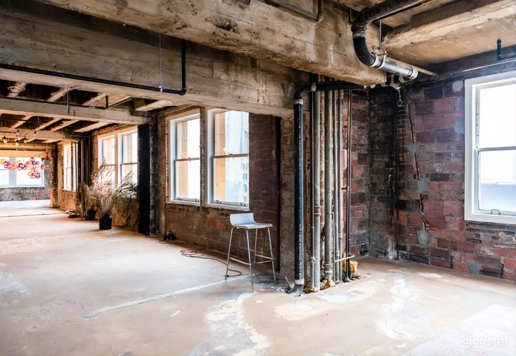 The Loft: Raw Industrial Space for Film & Photo Shoots Photo 4