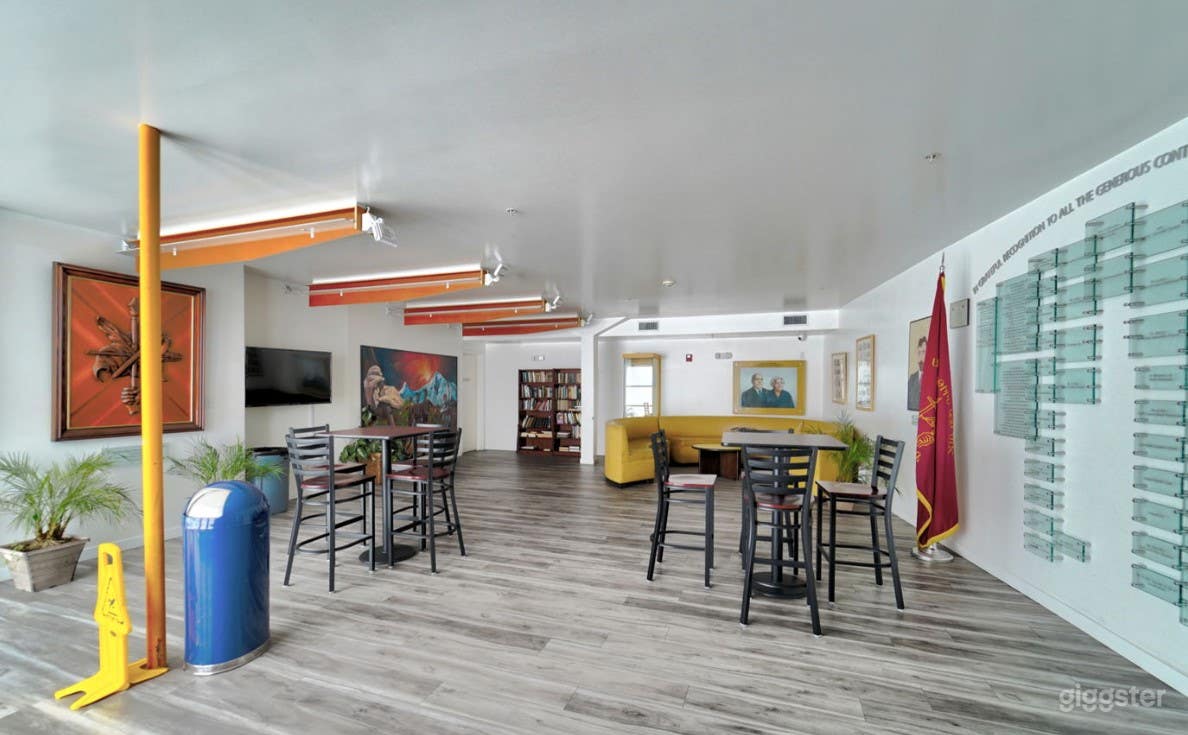Bright and Inviting School Lobby in Glendale Photo 1