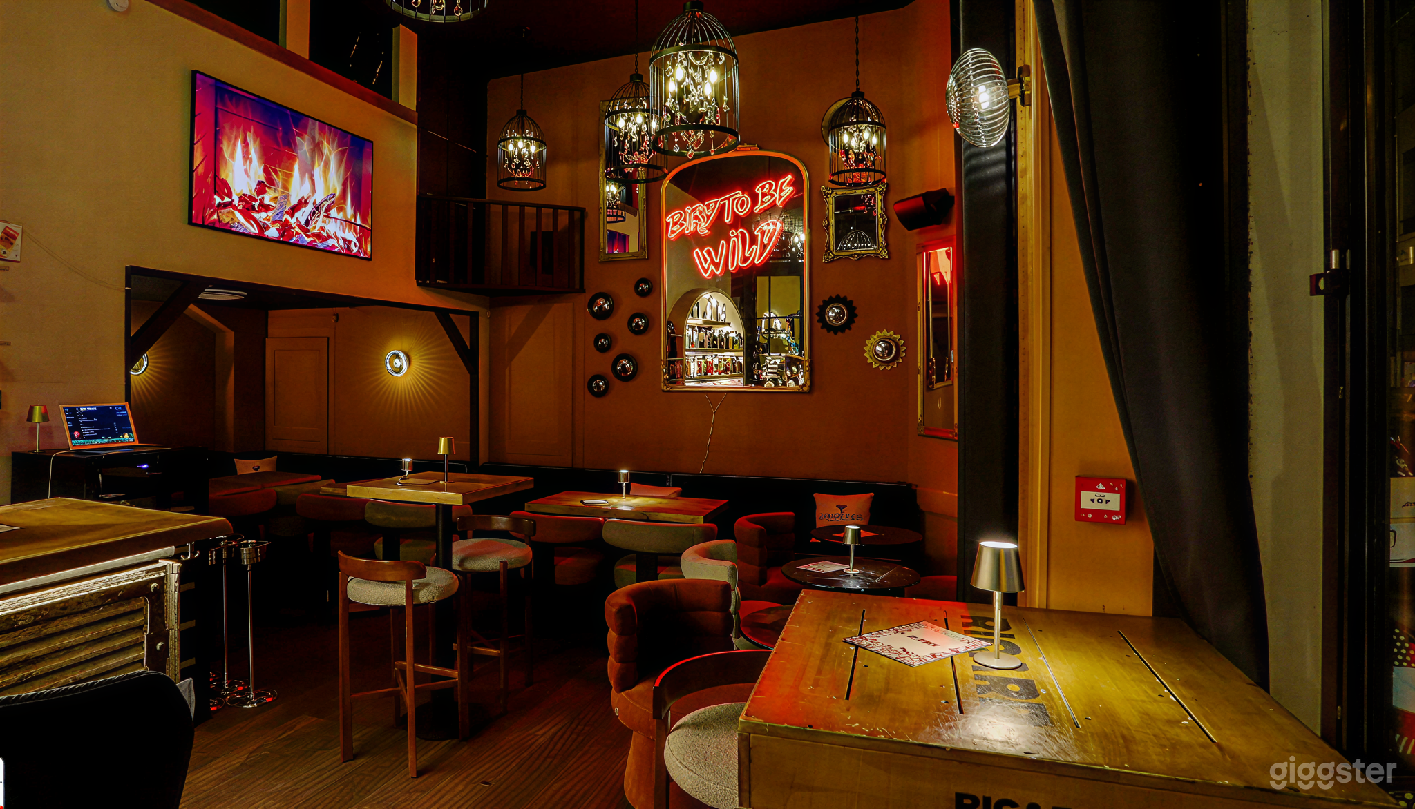 Photo de Bar Lounge Vintage avec Mezzanine 4