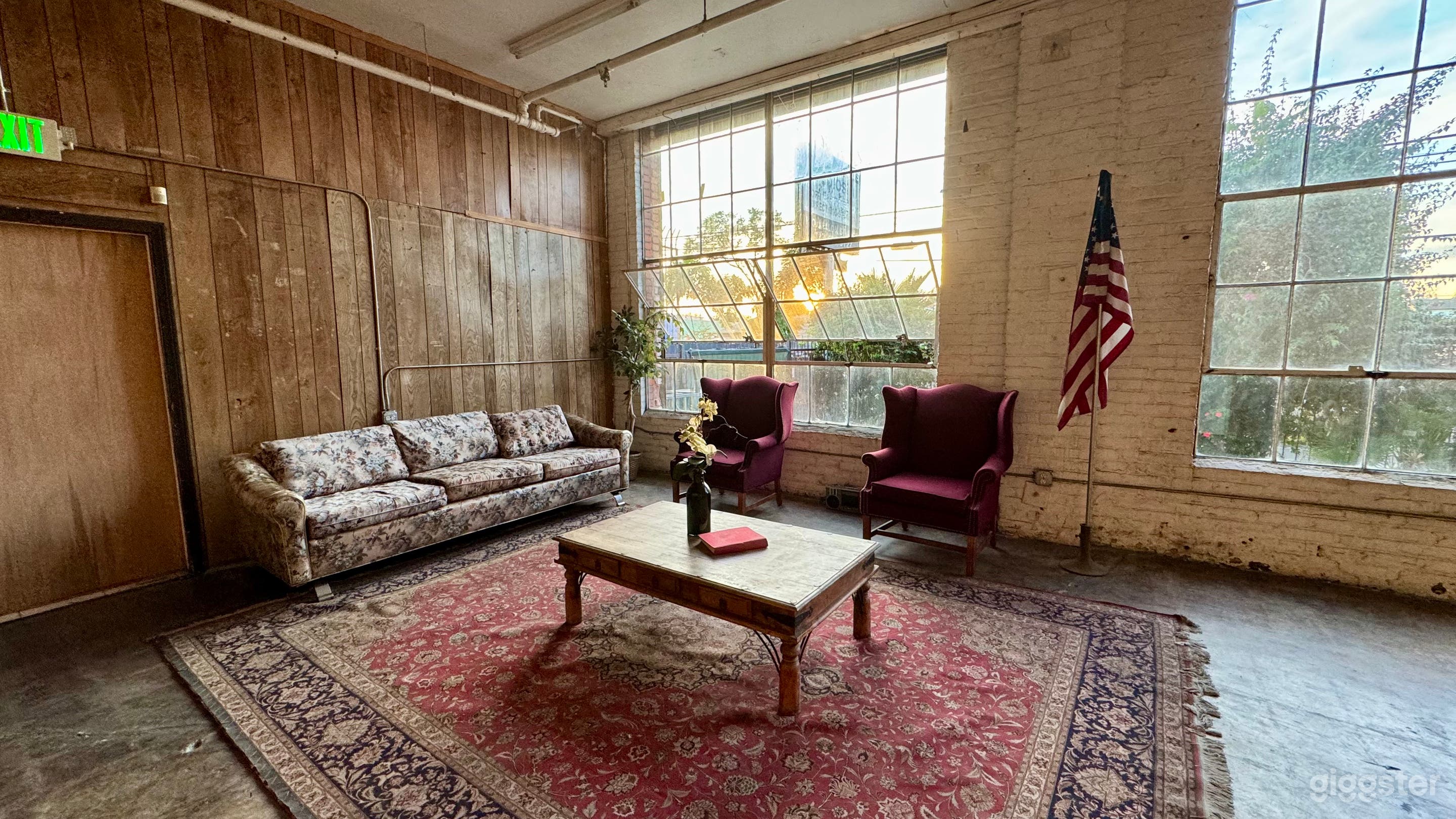 Retro Living Room Set Photo 4