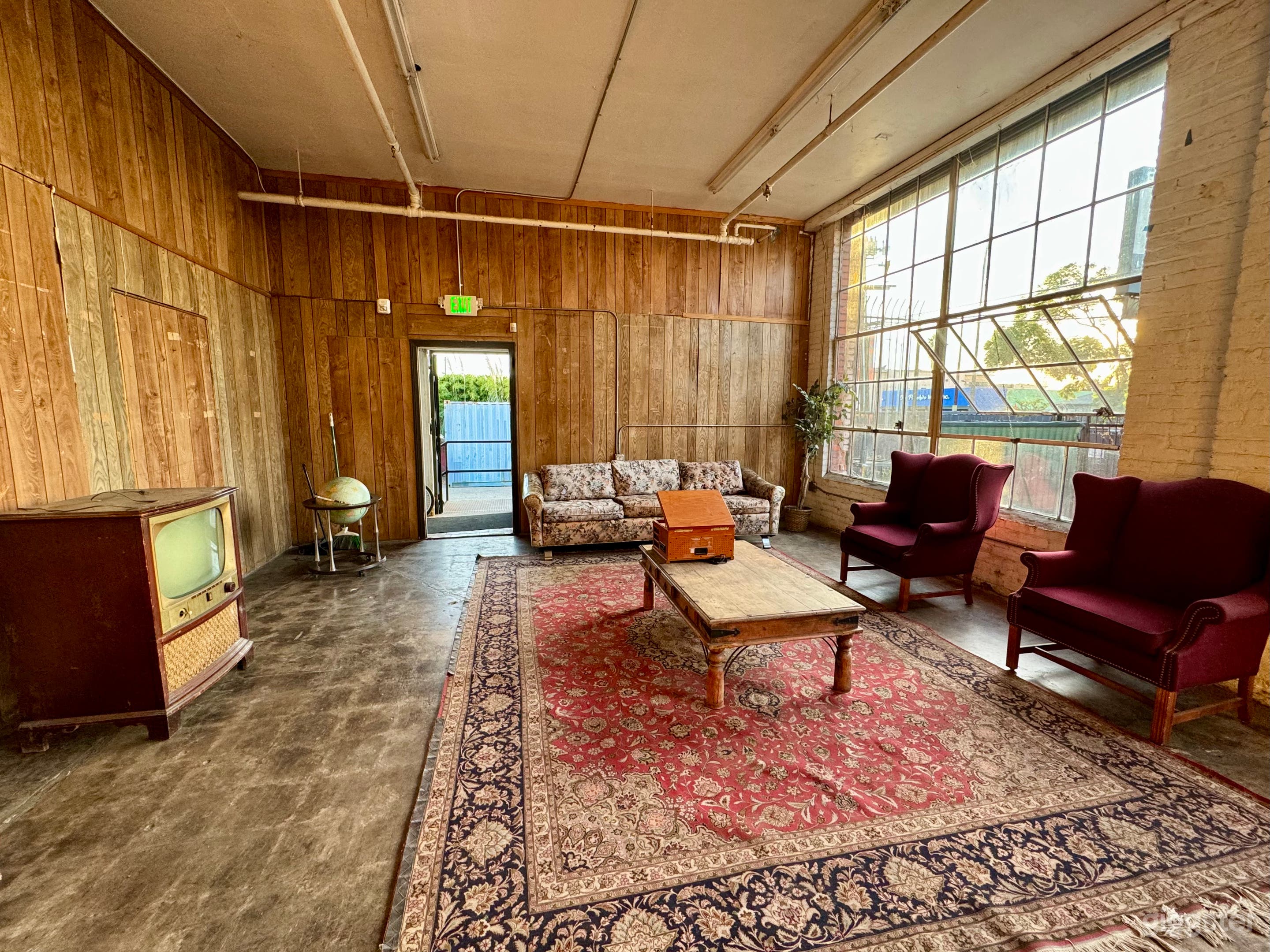 Retro Living Room Set Photo 2