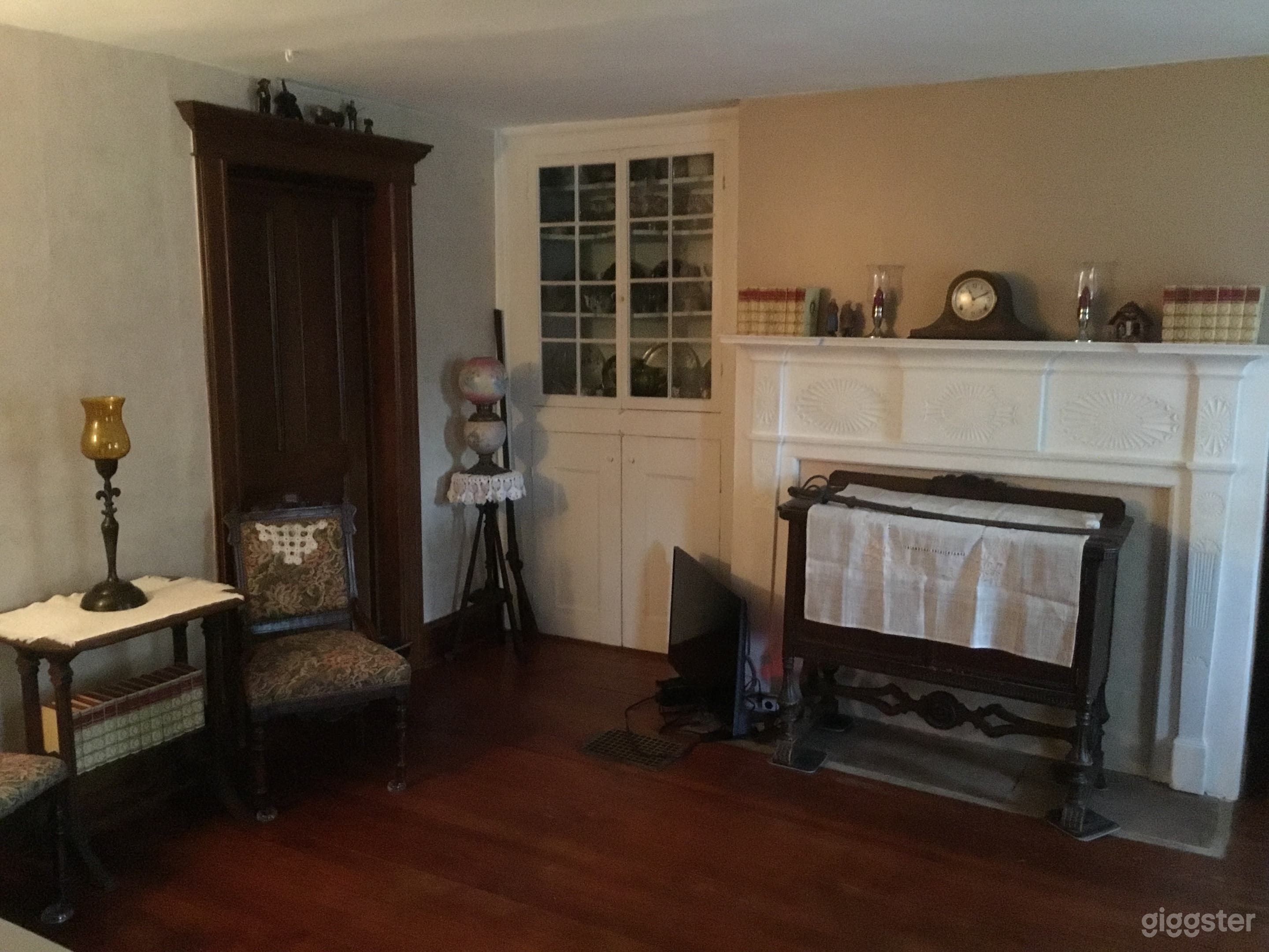 Old Historical Residence Photo 3