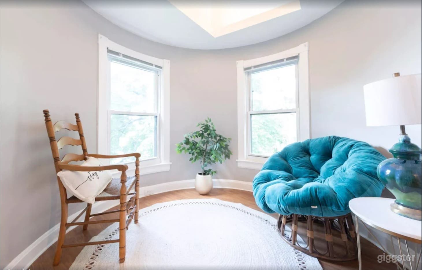 Modern Historic Charm Space in Cincinnati Photo 2