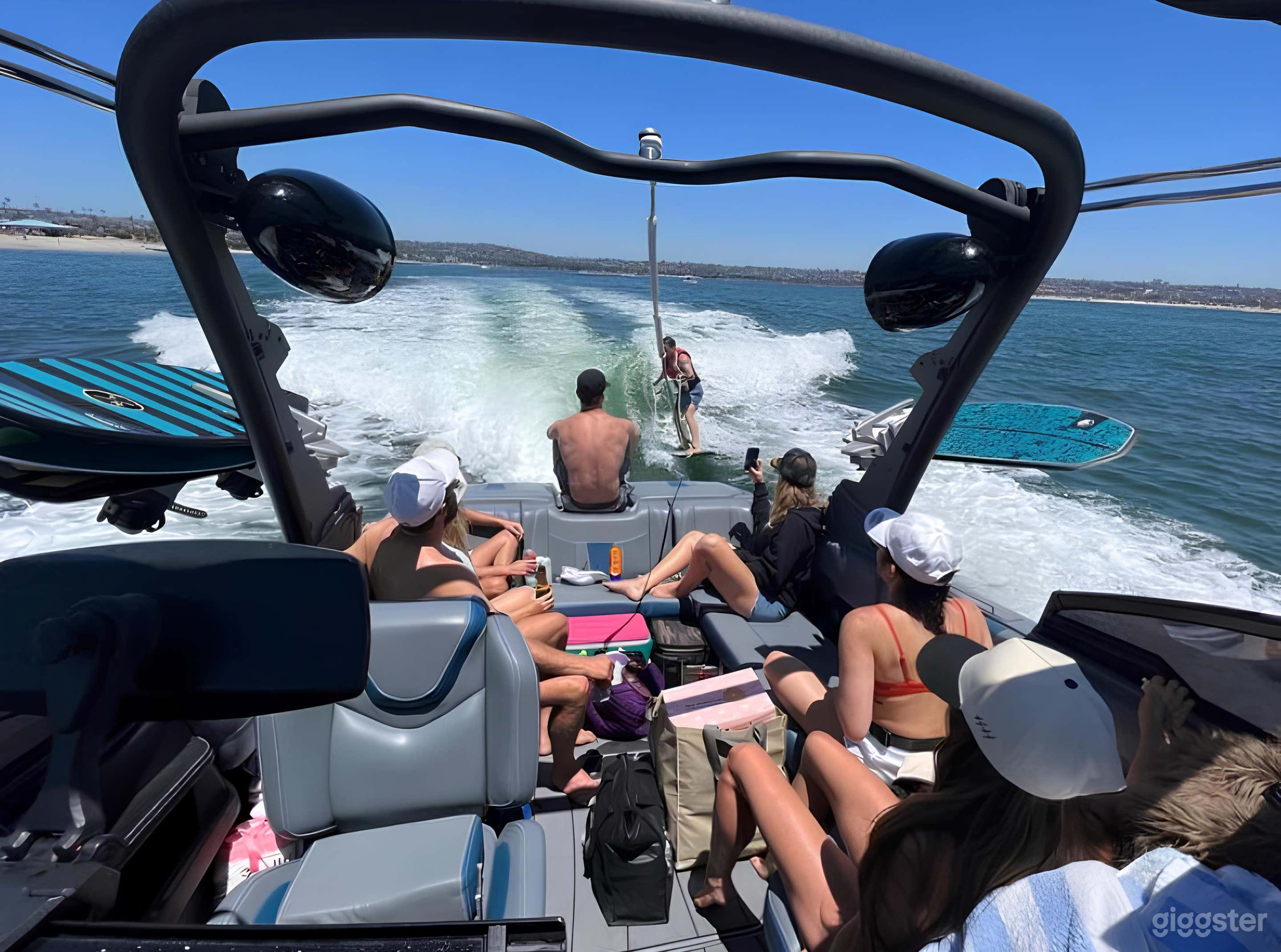 Spacious 23 LSV Boat Photo 2