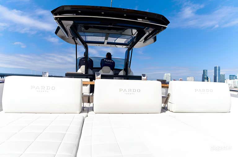  Stylish and Comfortable 43' Pardo  