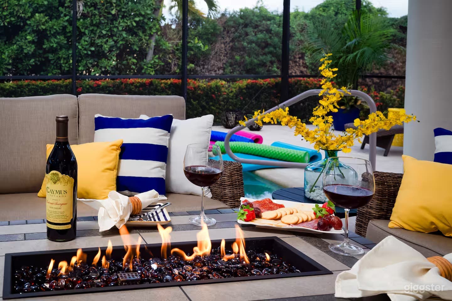 Charming Beachside Home Photo 4