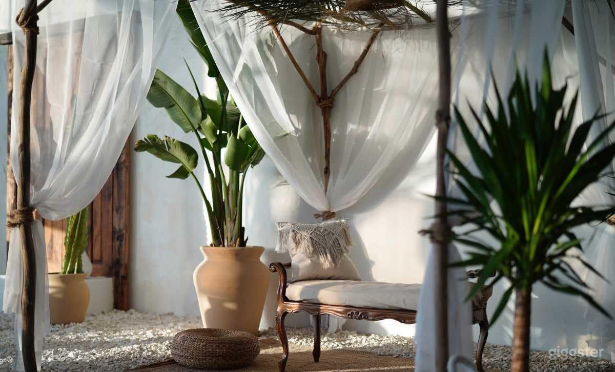 Tulum-Inspired Versatile Studio | Natural Light  Photo 4