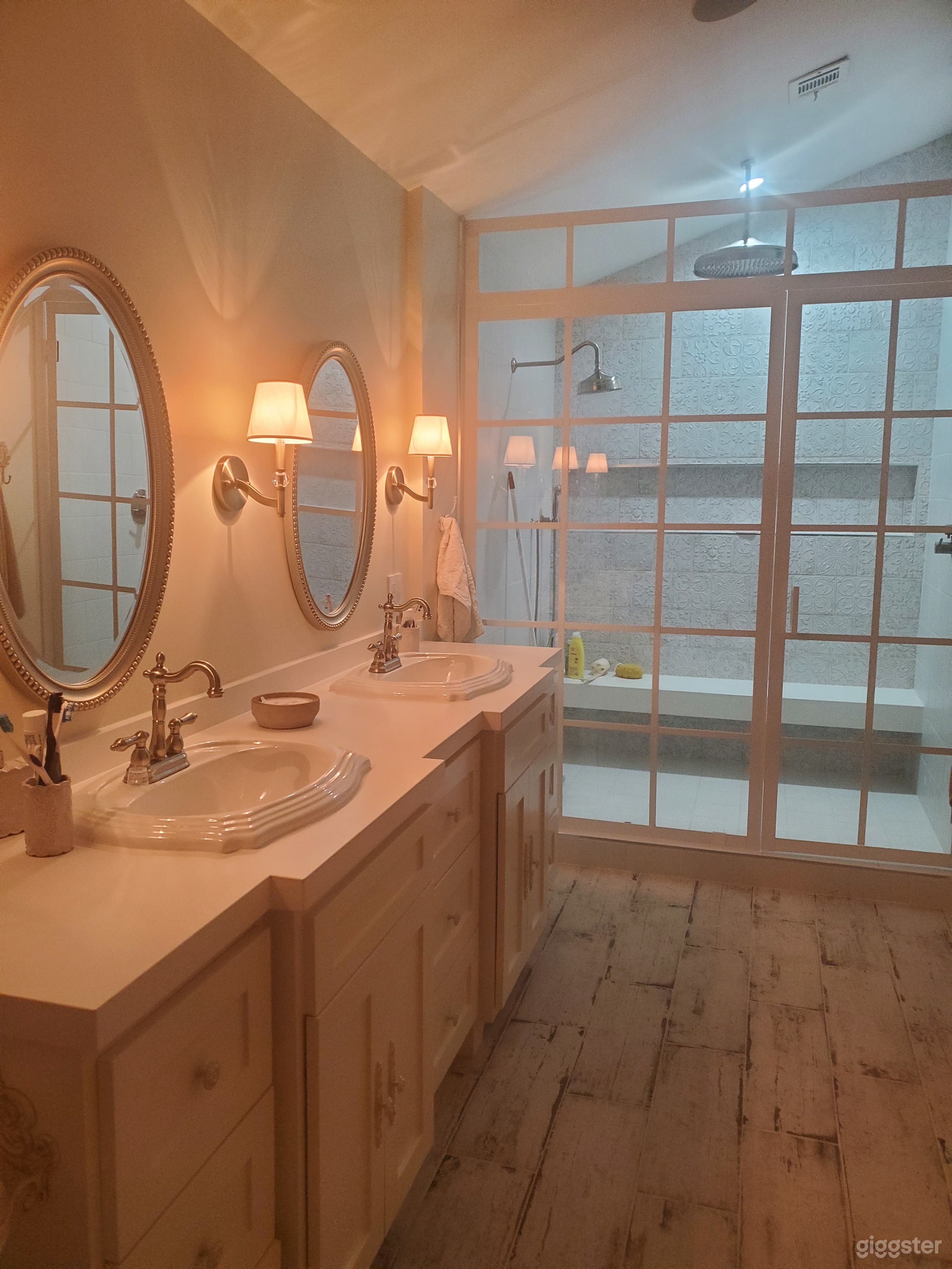 French style house  Photo 4