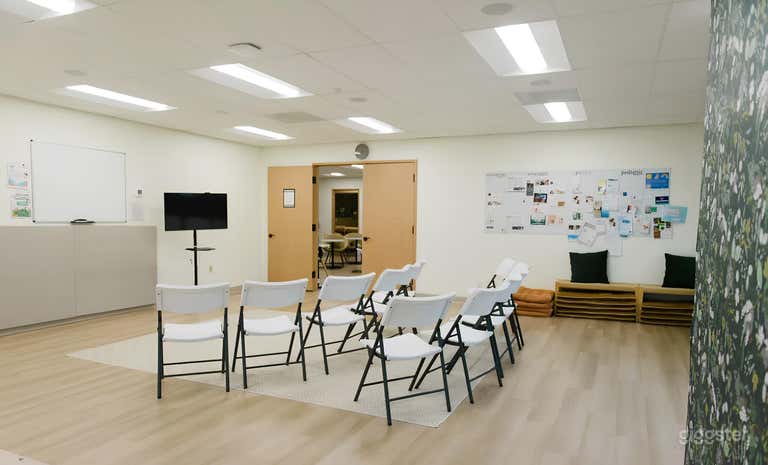  Grand studio ouvert + espace lounge 
