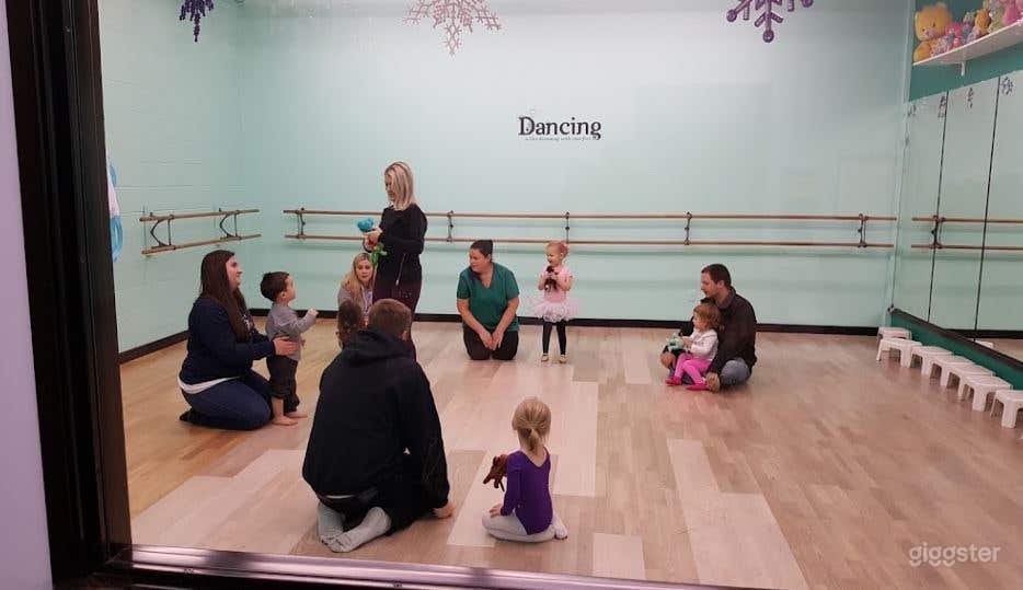 Dazzling Dance Studio 2 with Floating Wood Floors, Barres &amp; Mirrors Photo 1