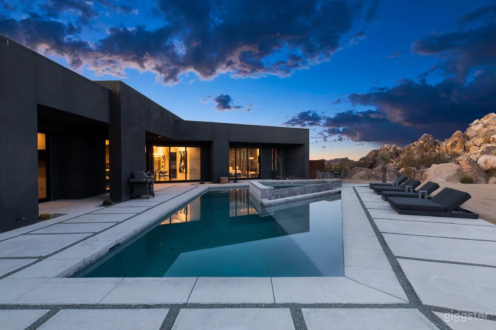 Boulder Cove  Photo 3