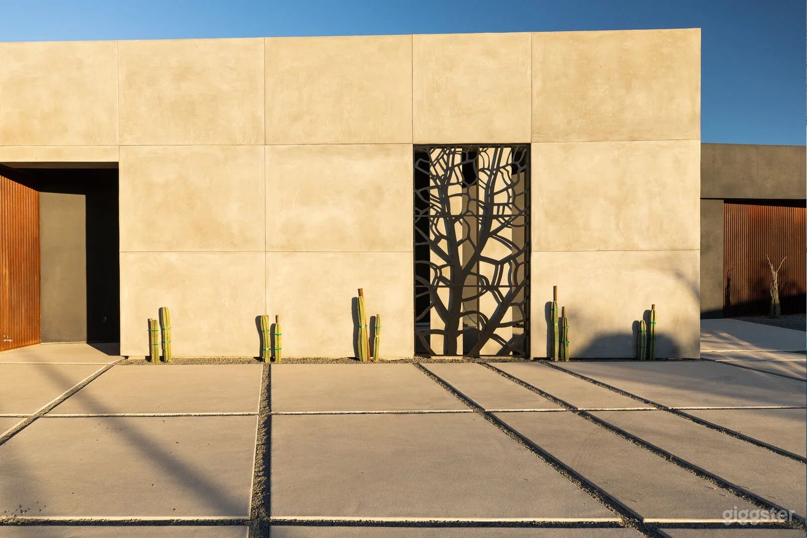 Boulder Cove  Photo 2