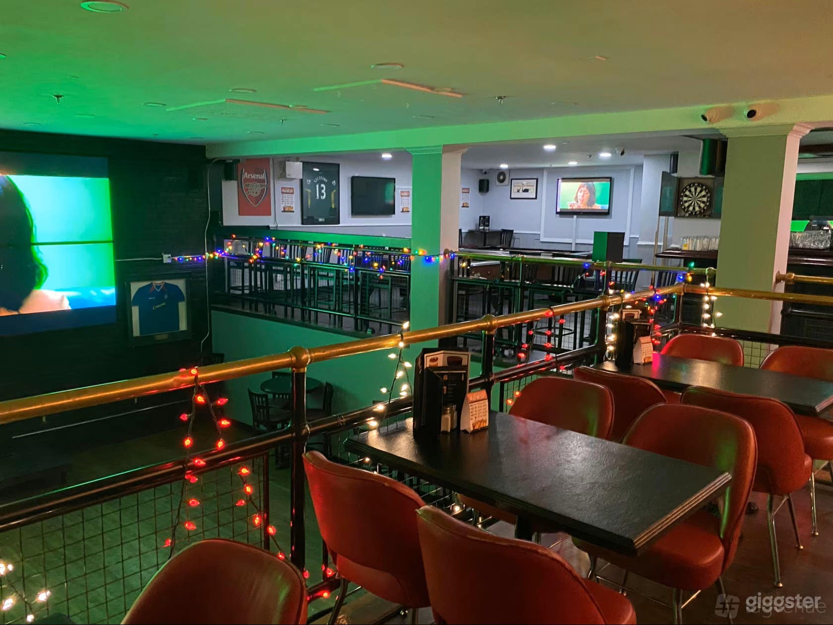 Red Section semi private space Photo 4