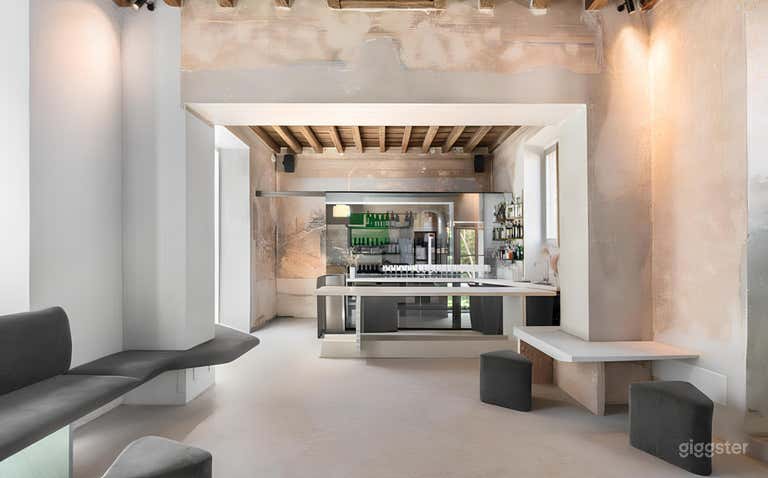 Visual and Imaginative Food and Wine Bar 