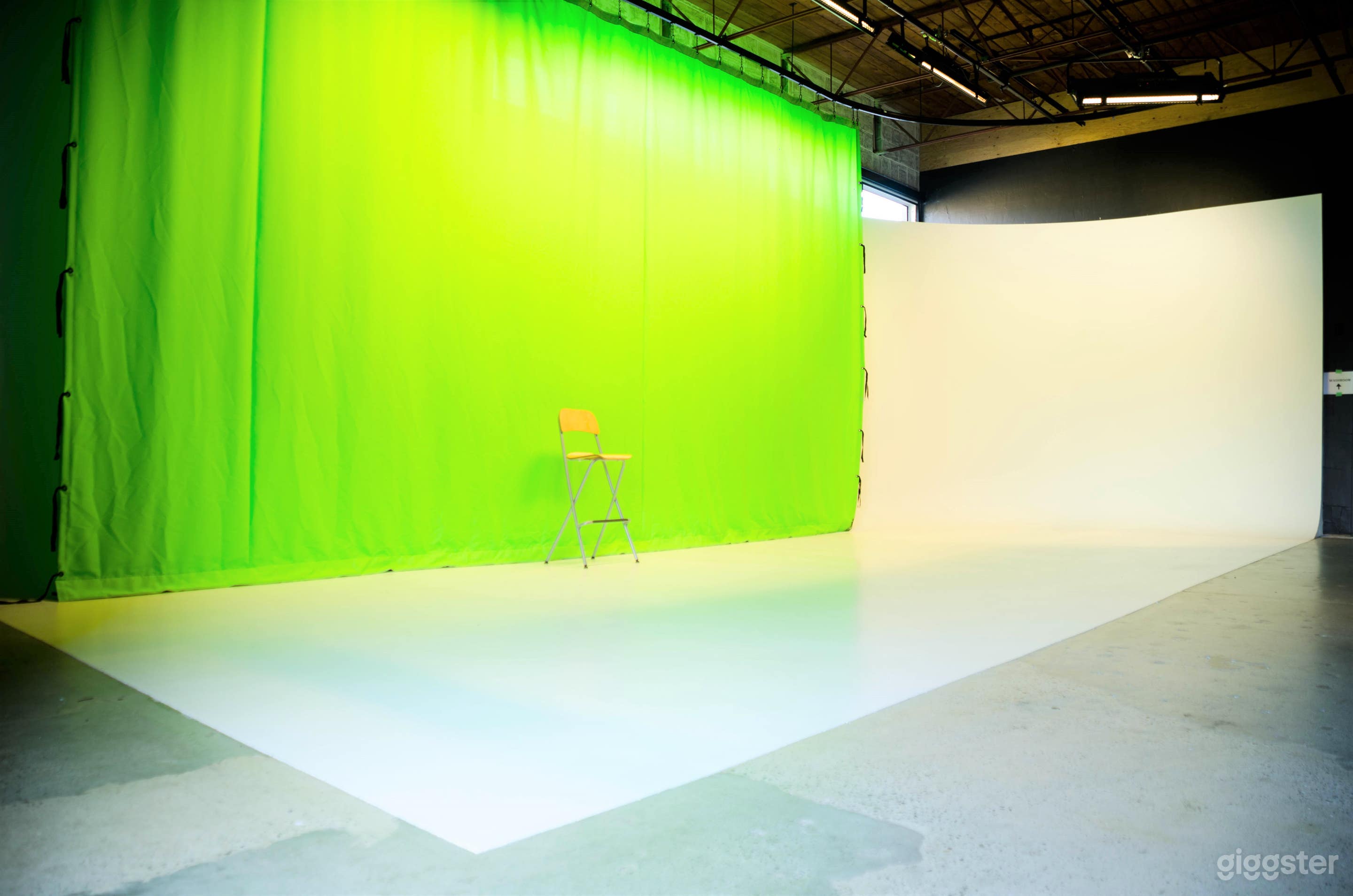 Modern Railtown Photo Video Studio Photo 1