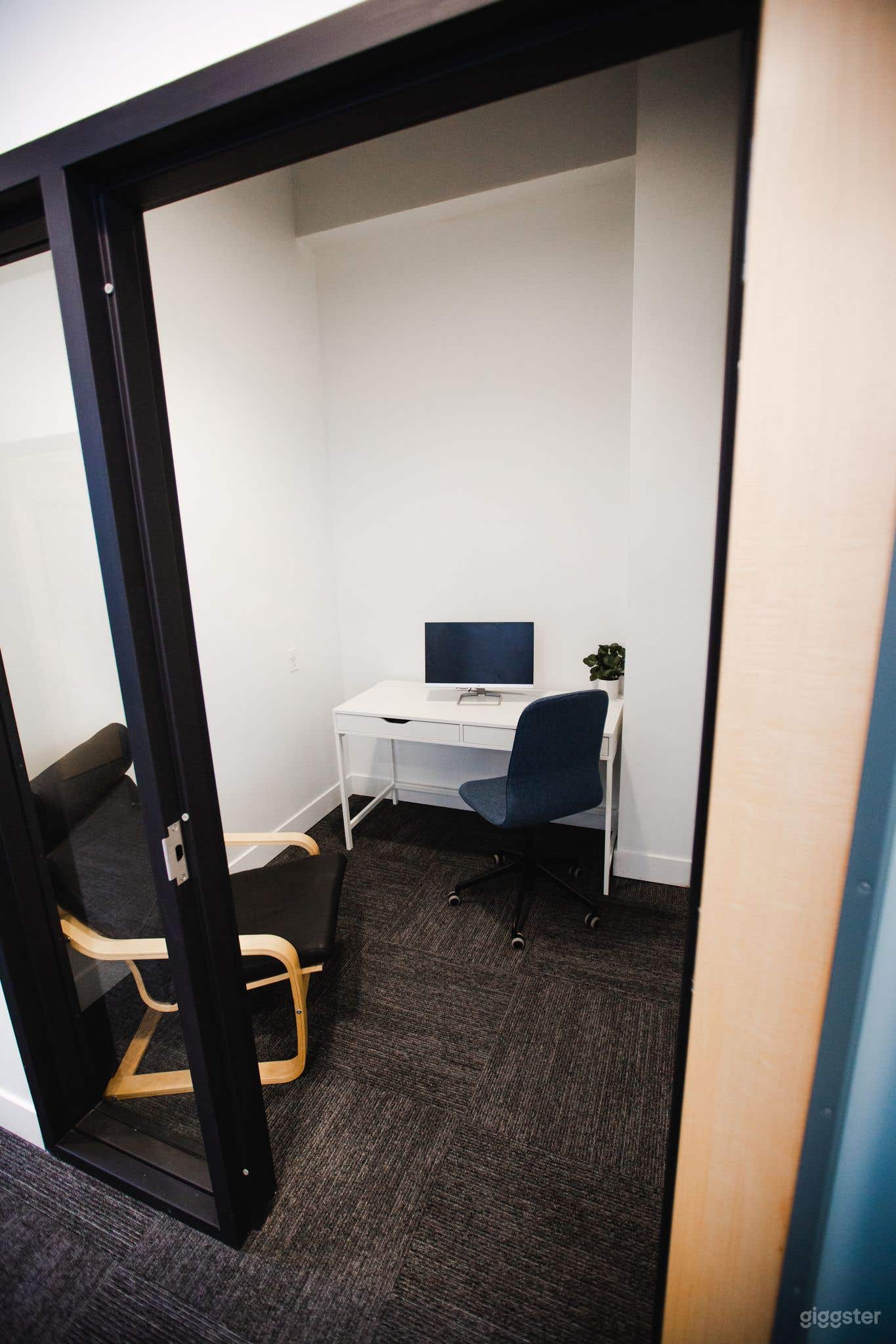 Creative Studio Space Photo 4