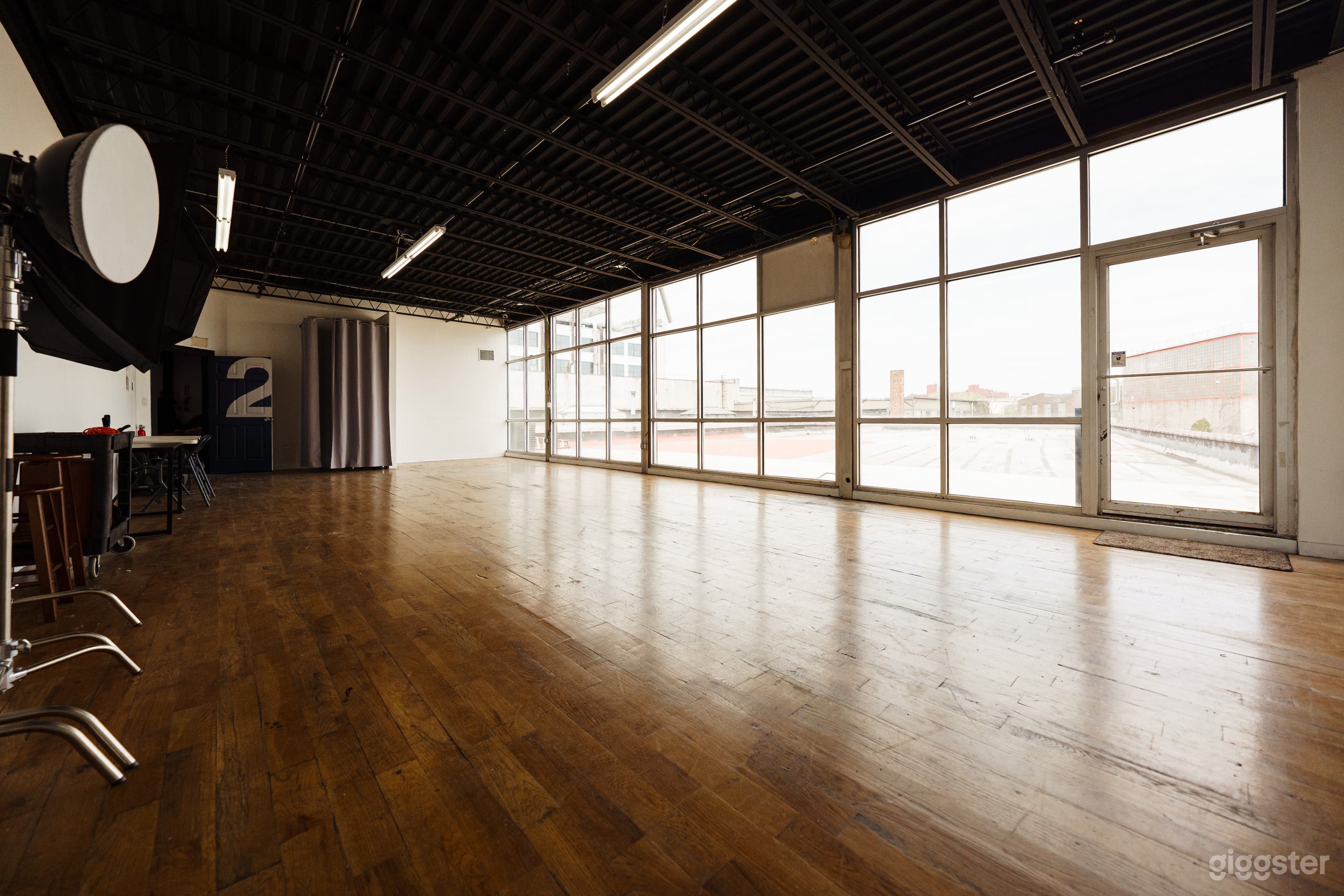 Daylight Photo Studio II with Rooftop Access Photo 1