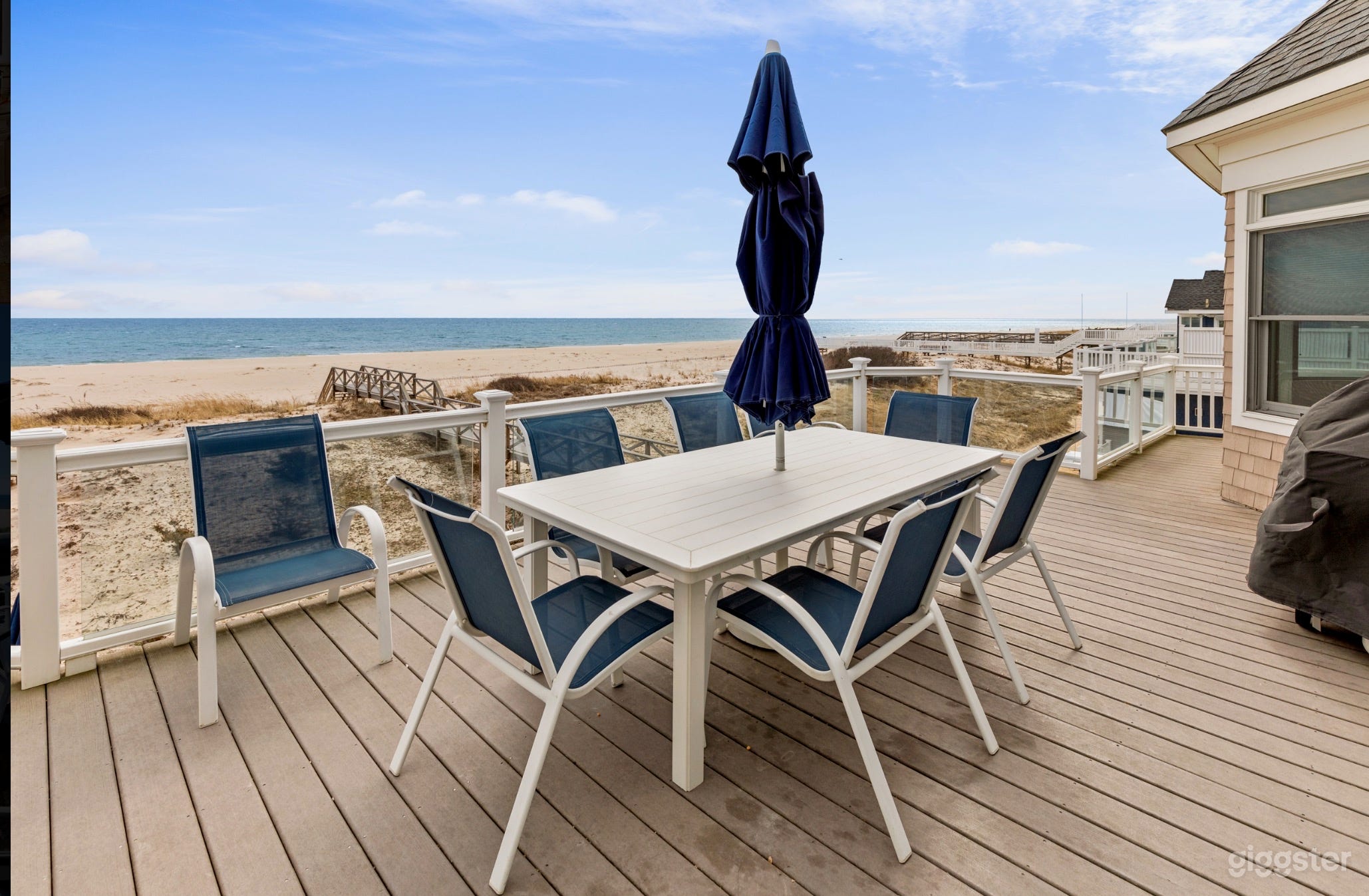 Oceanfront Beach House Photo 4