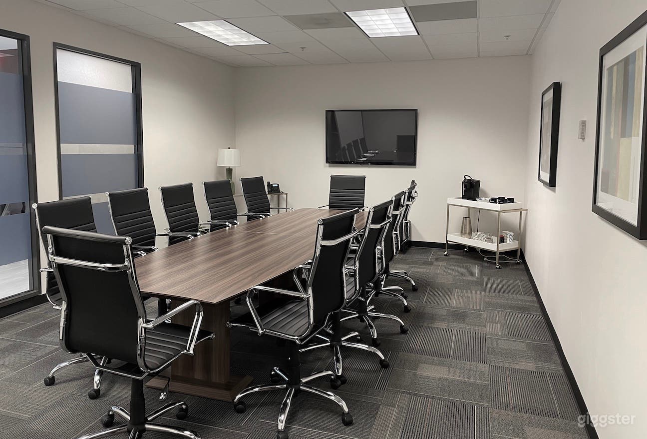 Stylish, Executive Meeting Room in Allen, TX Photo 1