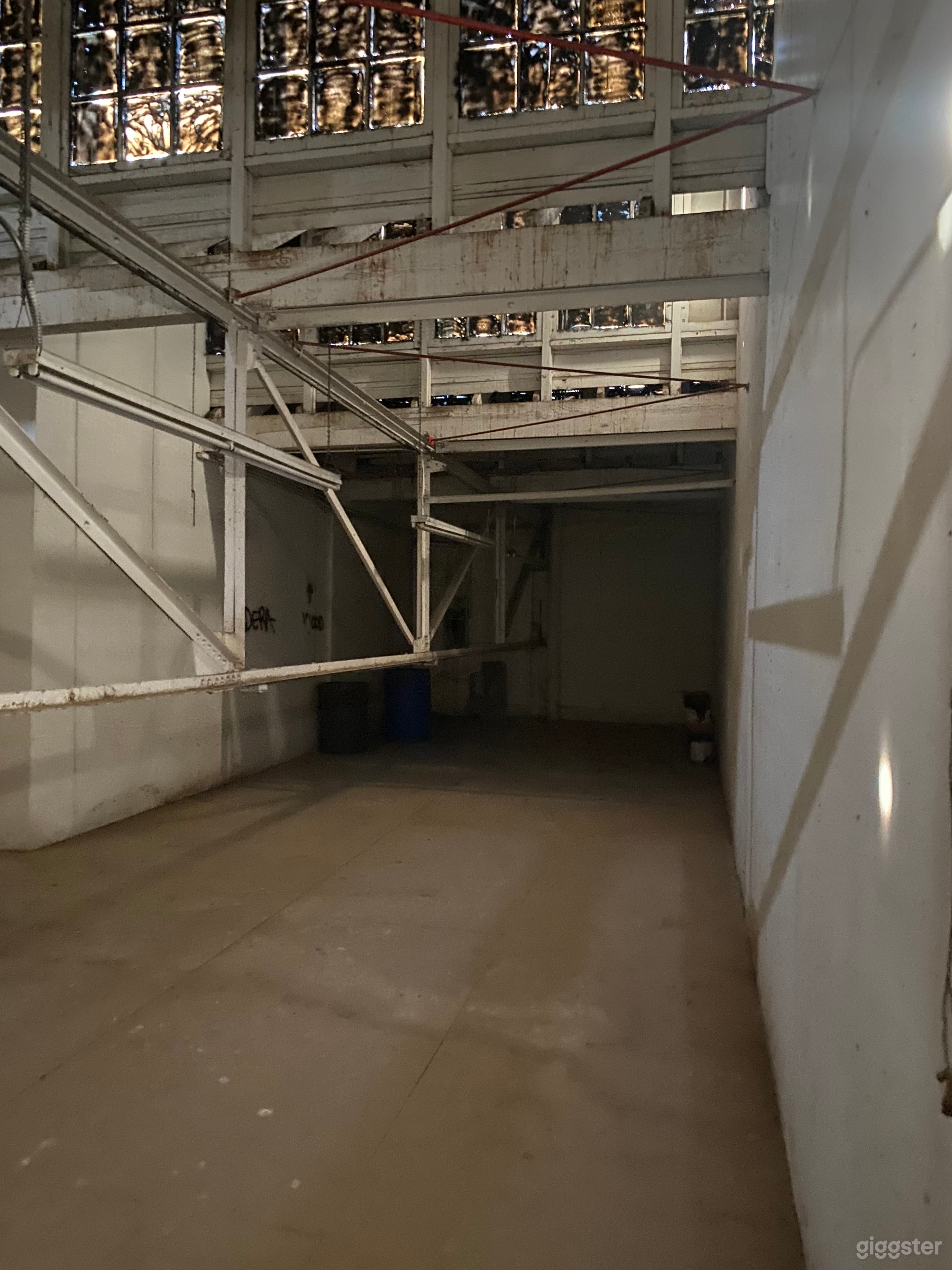 3000 Sqft raw industrial room with sawtooth windows Photo 3