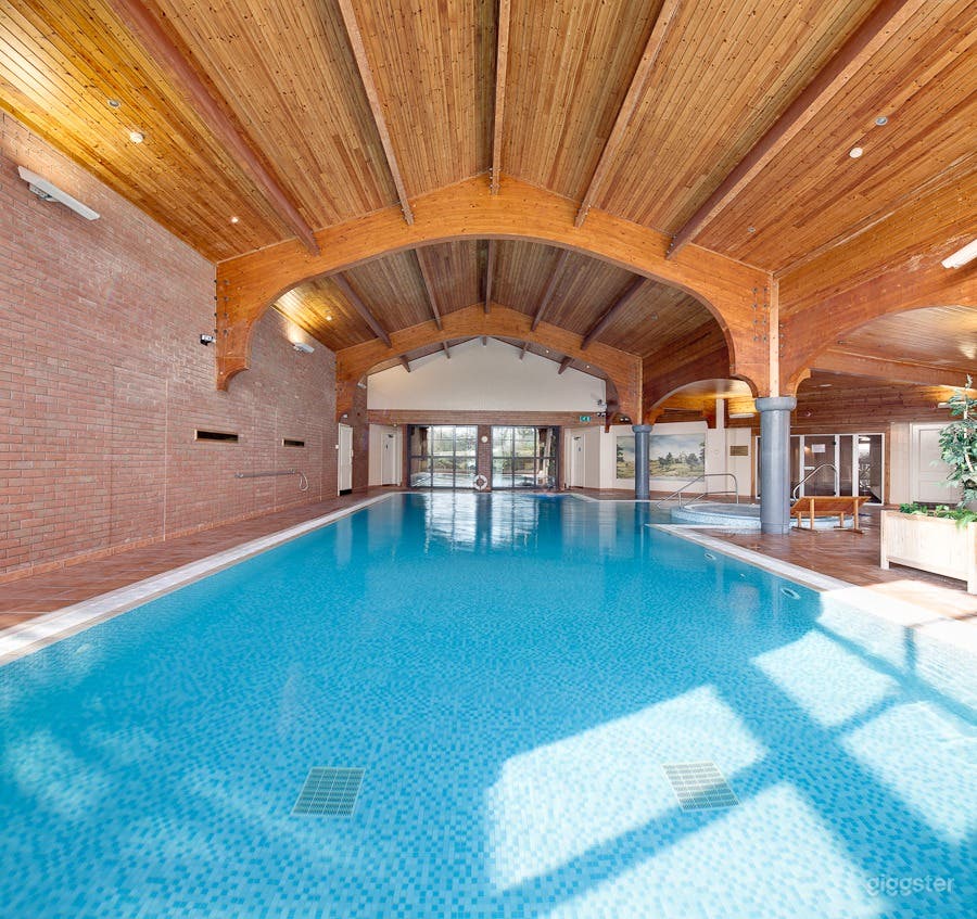 Indoor Pool for Relaxation and Bonding   Photo 1