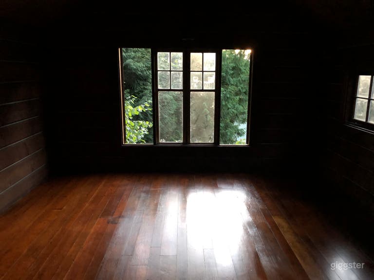  Rustic Hunting Cabin  