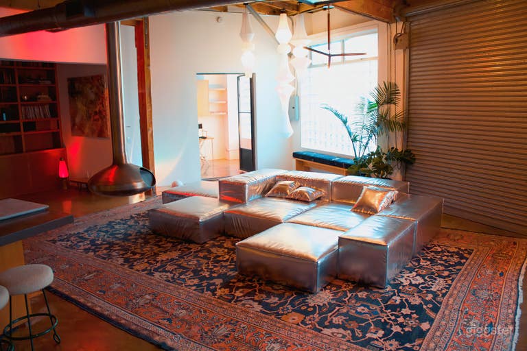  Sexy Industrial Artists Loft 