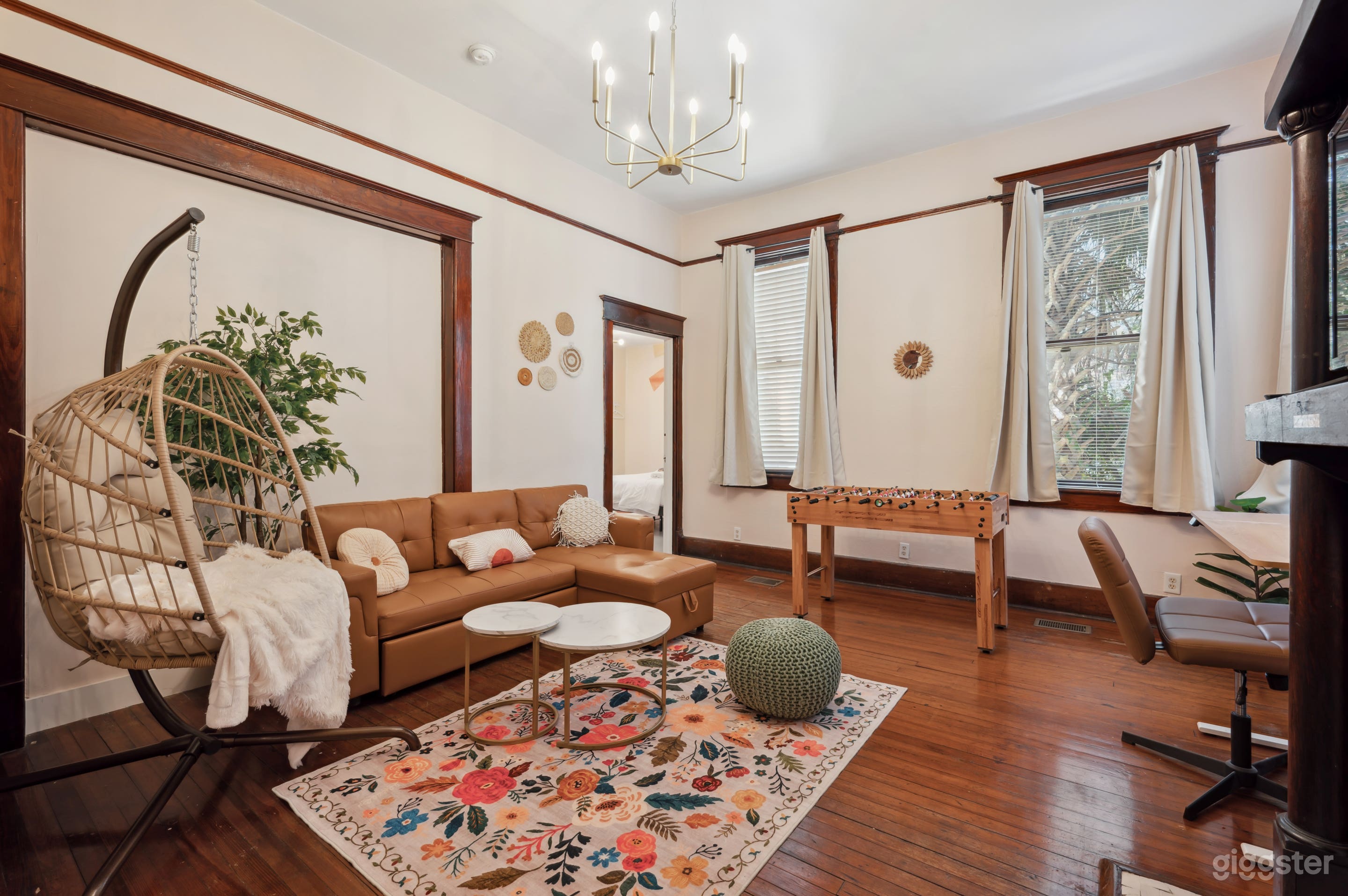 Savannah Victorian Getaway | Boho Charm &amp; Foosball Photo 2