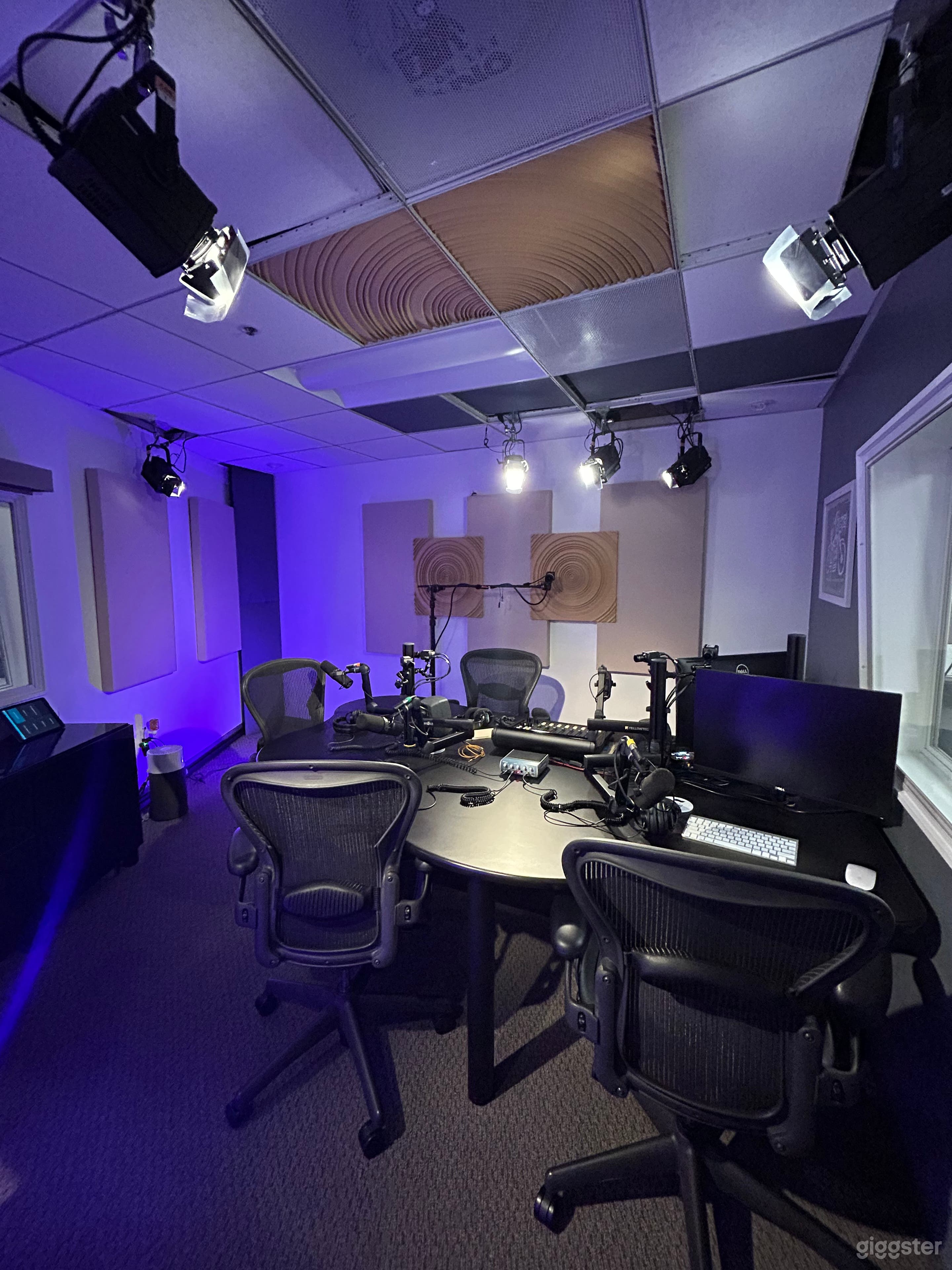 Podcast Recording Space in Downtown Glendale Photo 2