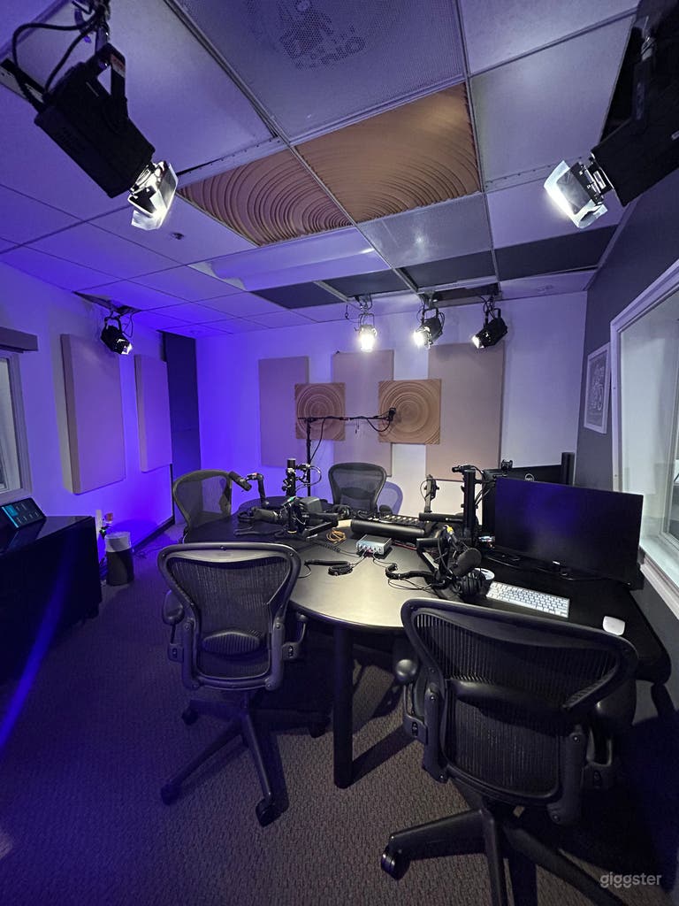  Espacio para Grabación de Podcast en el Centro de Glendale 