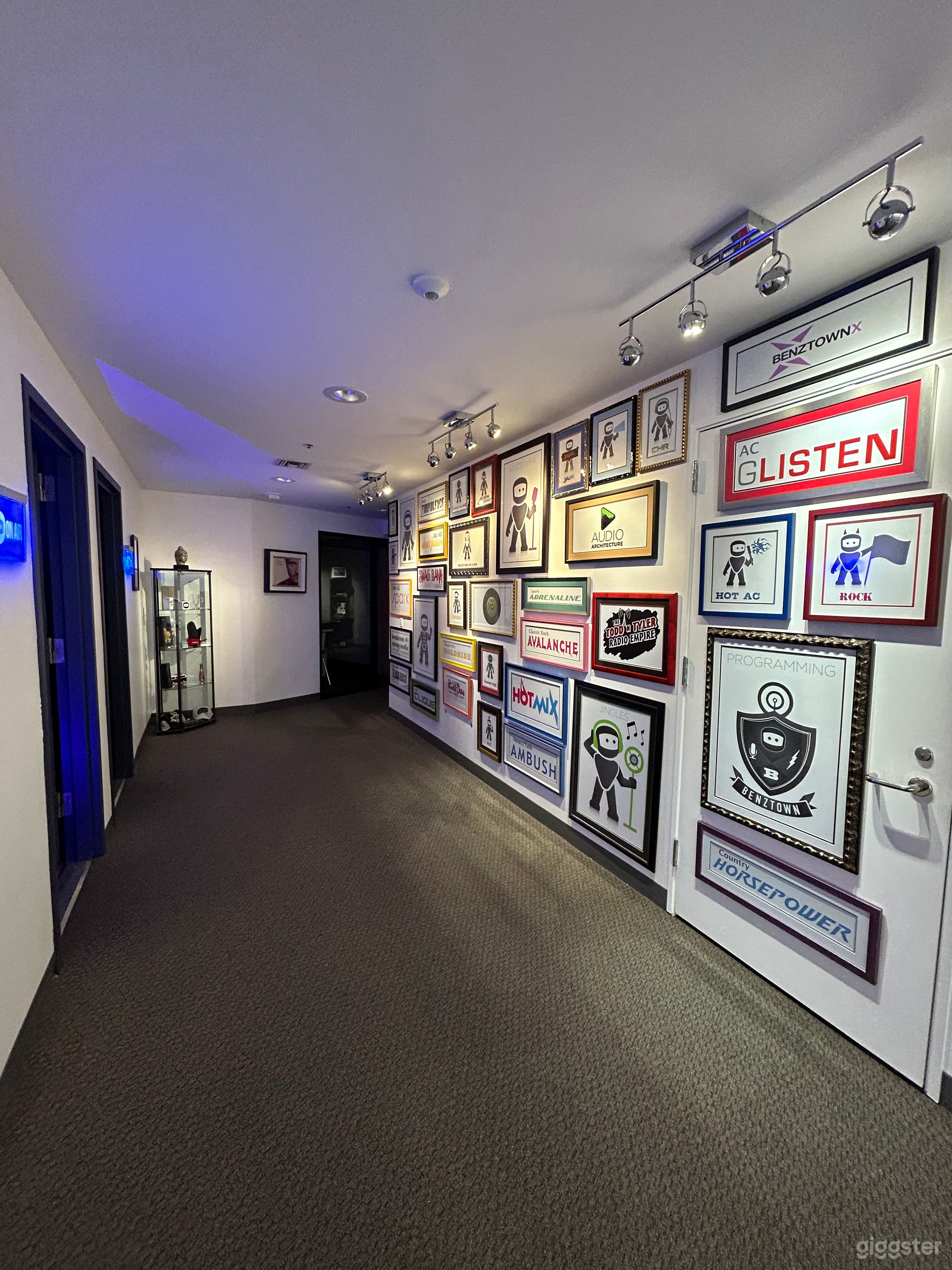 Podcast Recording Space in Downtown Glendale Photo 3