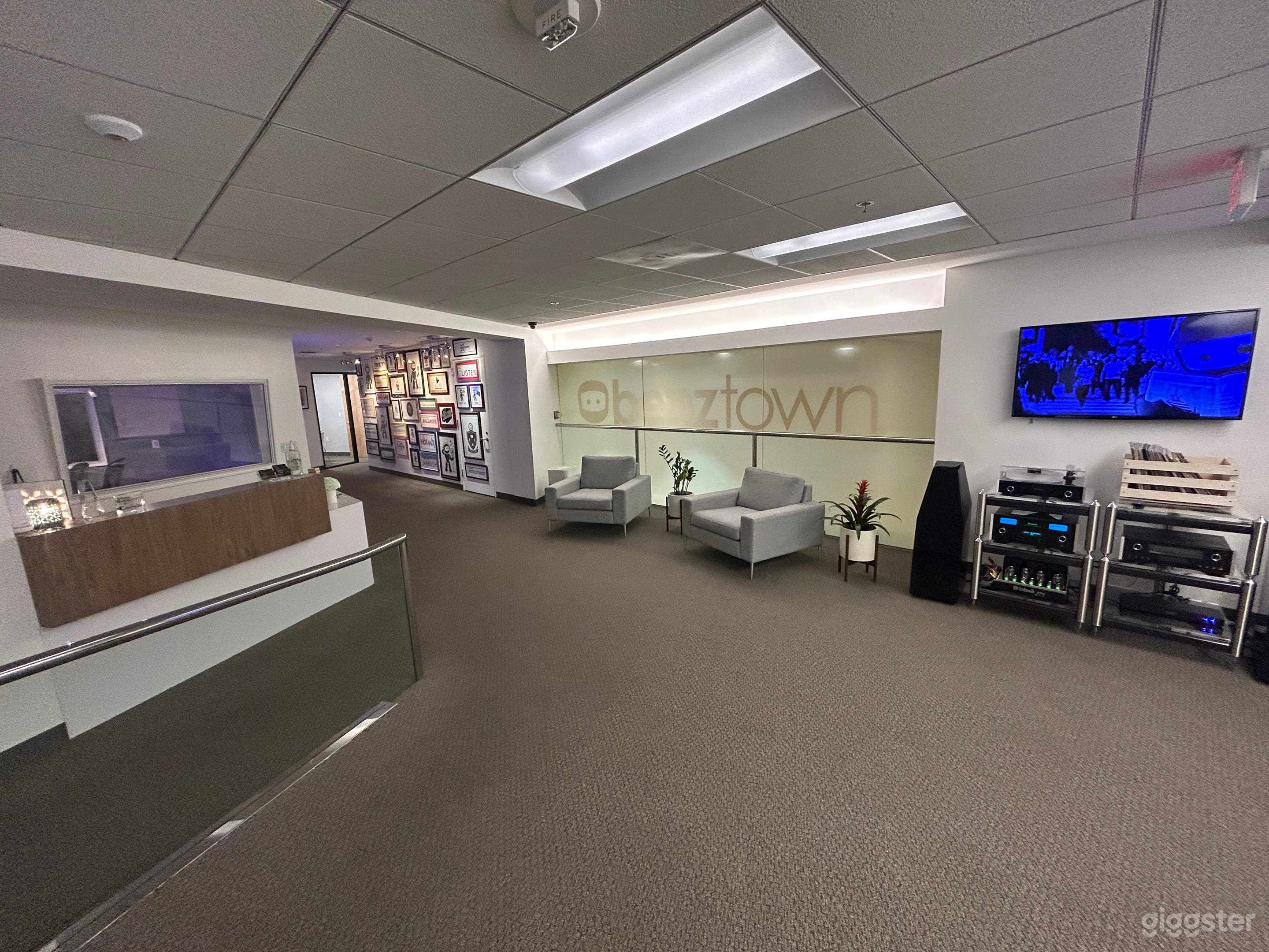 Podcast Recording Space in Downtown Glendale Photo 4