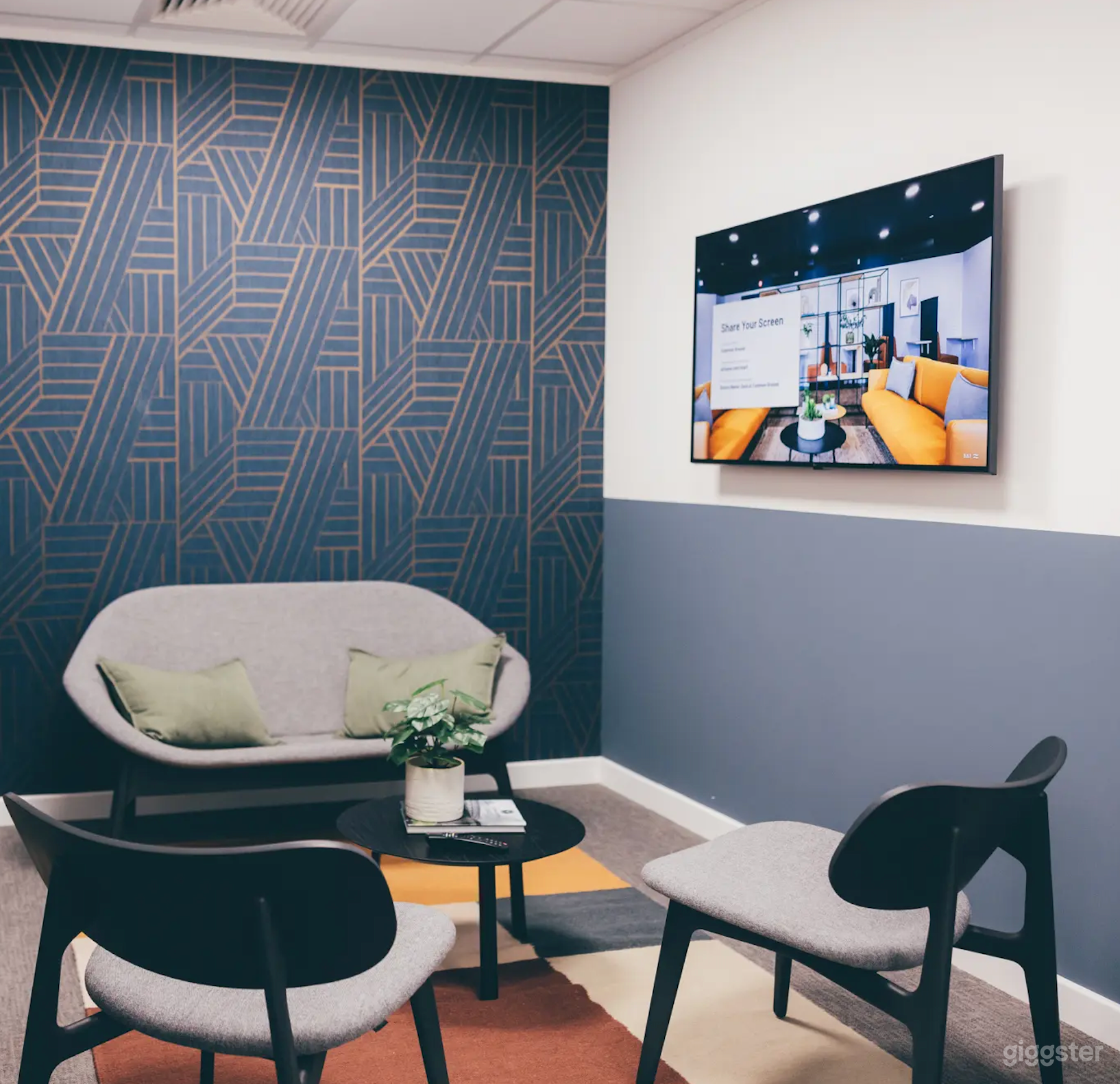 The Gore Room Good for 2 Persons Photo 2