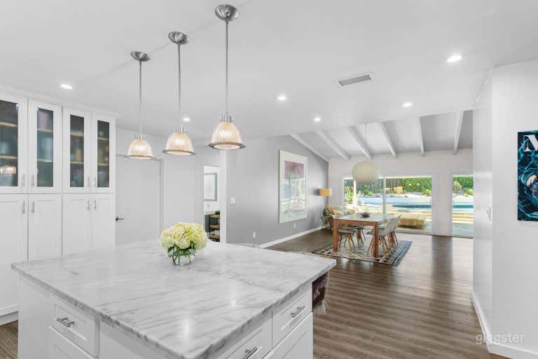  Modern Mid-Century Ranch Home 