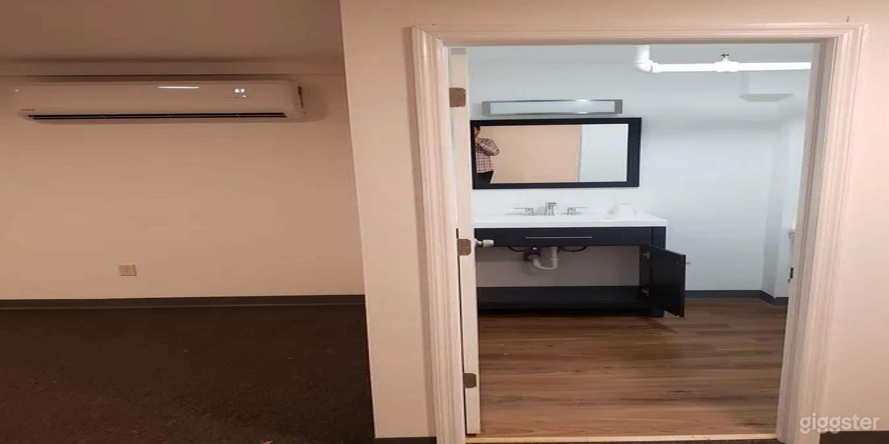 Photo/ Audio Studio Space in Albany Photo 4