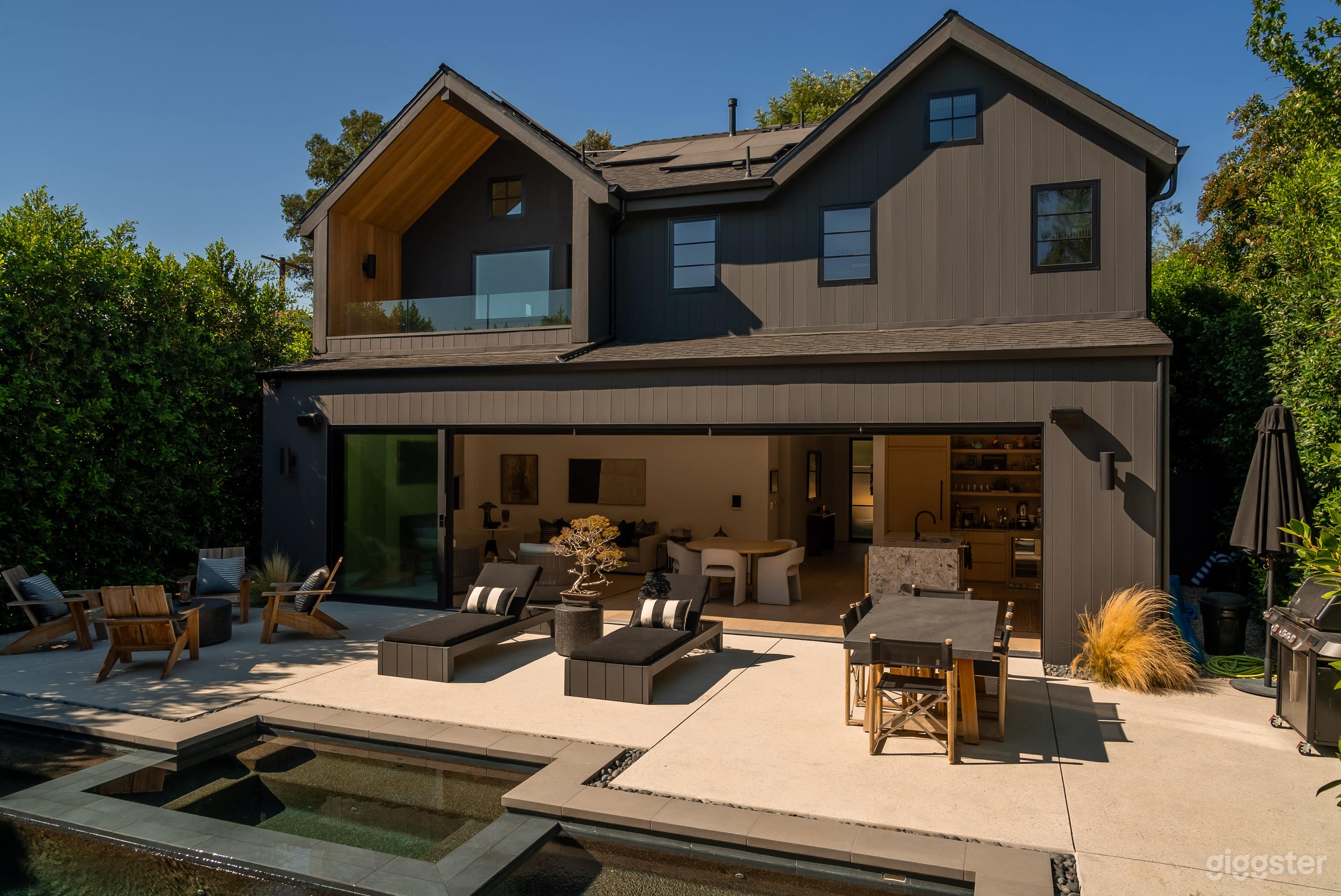 A very Zen Scandinavian farmhouse oasis in Valley Village! Photo 3