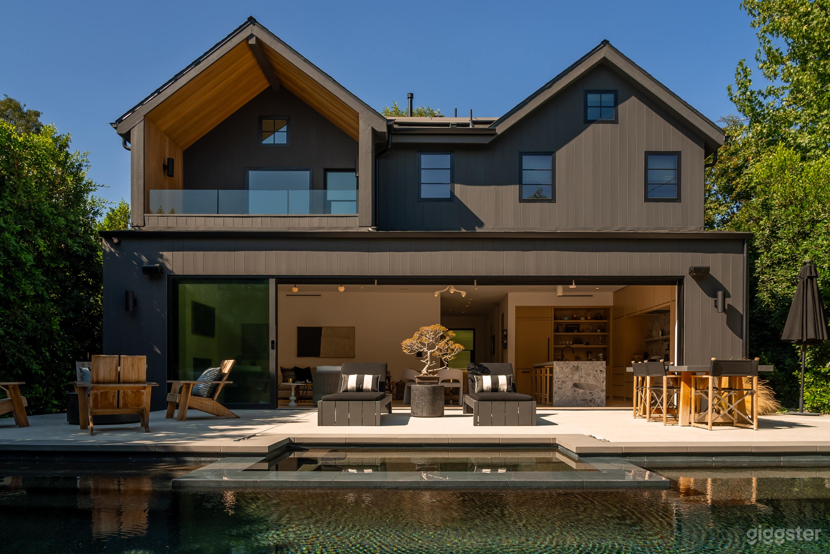 A very Zen Scandinavian farmhouse oasis in Valley Village! Photo 2