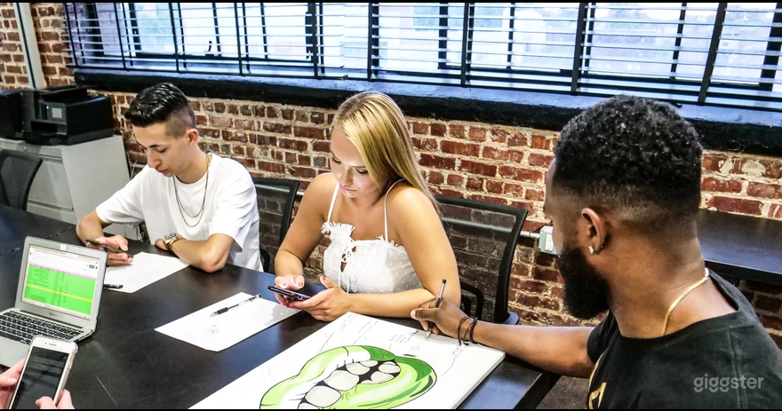 Creative Conference Room Photo 4