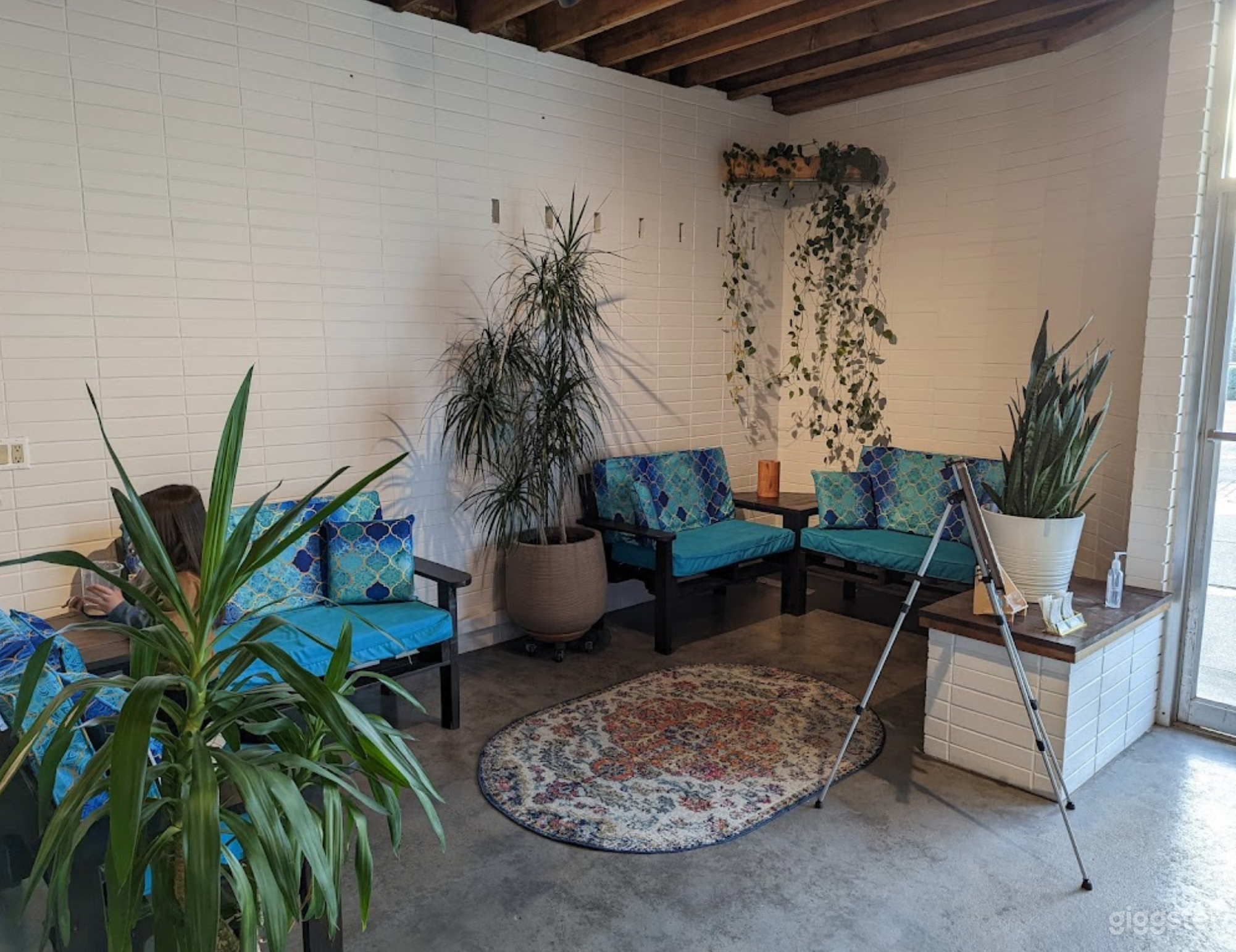 Welcoming Taproom in Vancouver  Photo 1