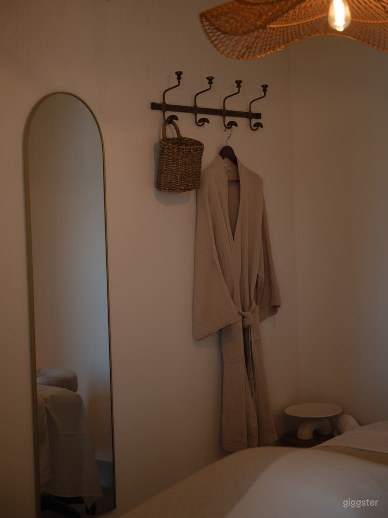  Mediterranean Boho Wellness Space 