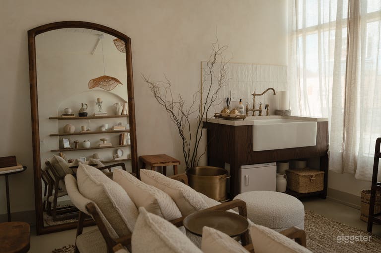  Mediterranean Boho Wellness Space 