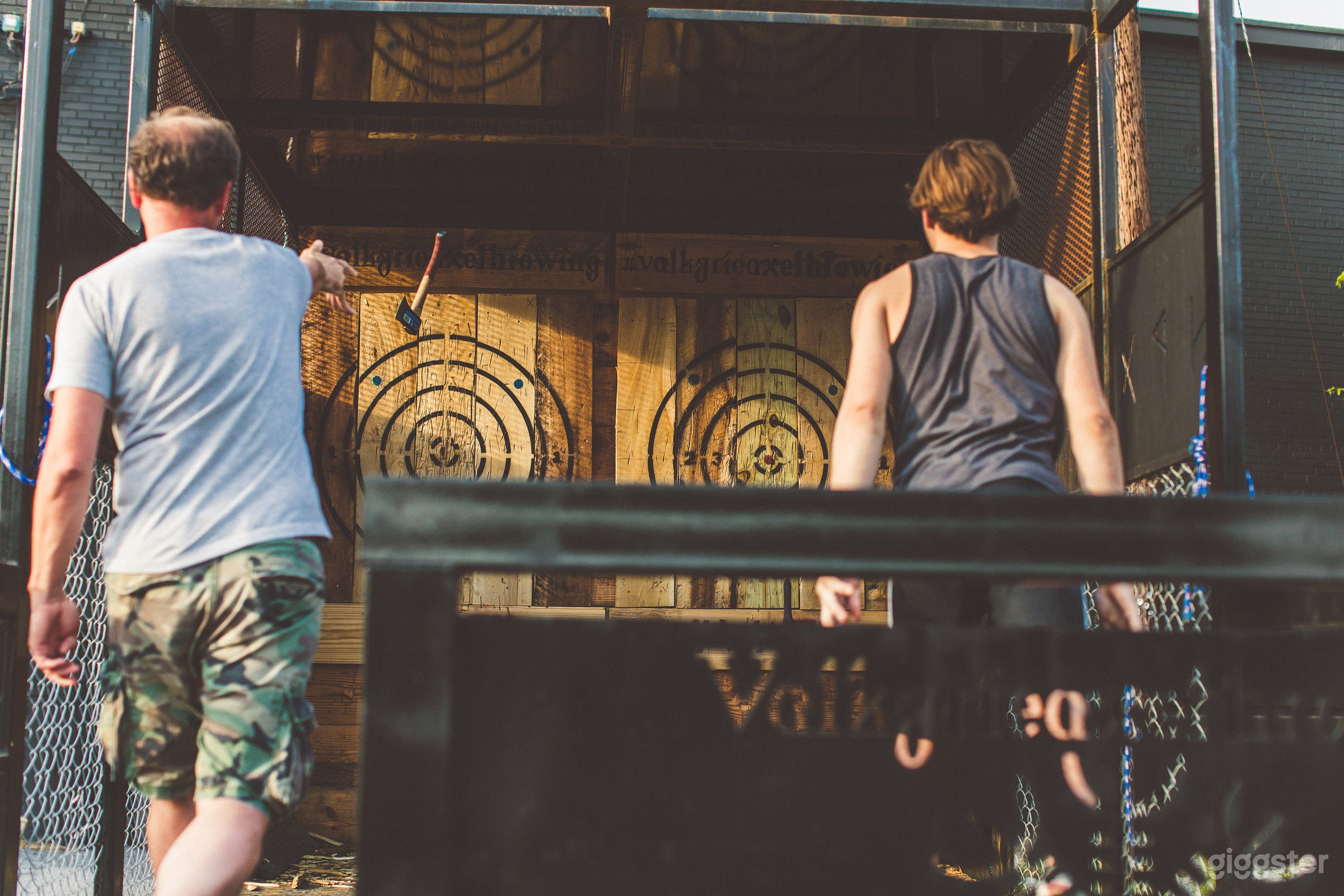 Axe Throwing Mobil Lane Photo 2